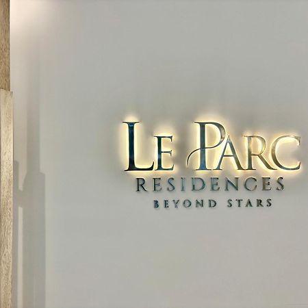Le Parc Residences With Hotel Services Кіто Екстер'єр фото