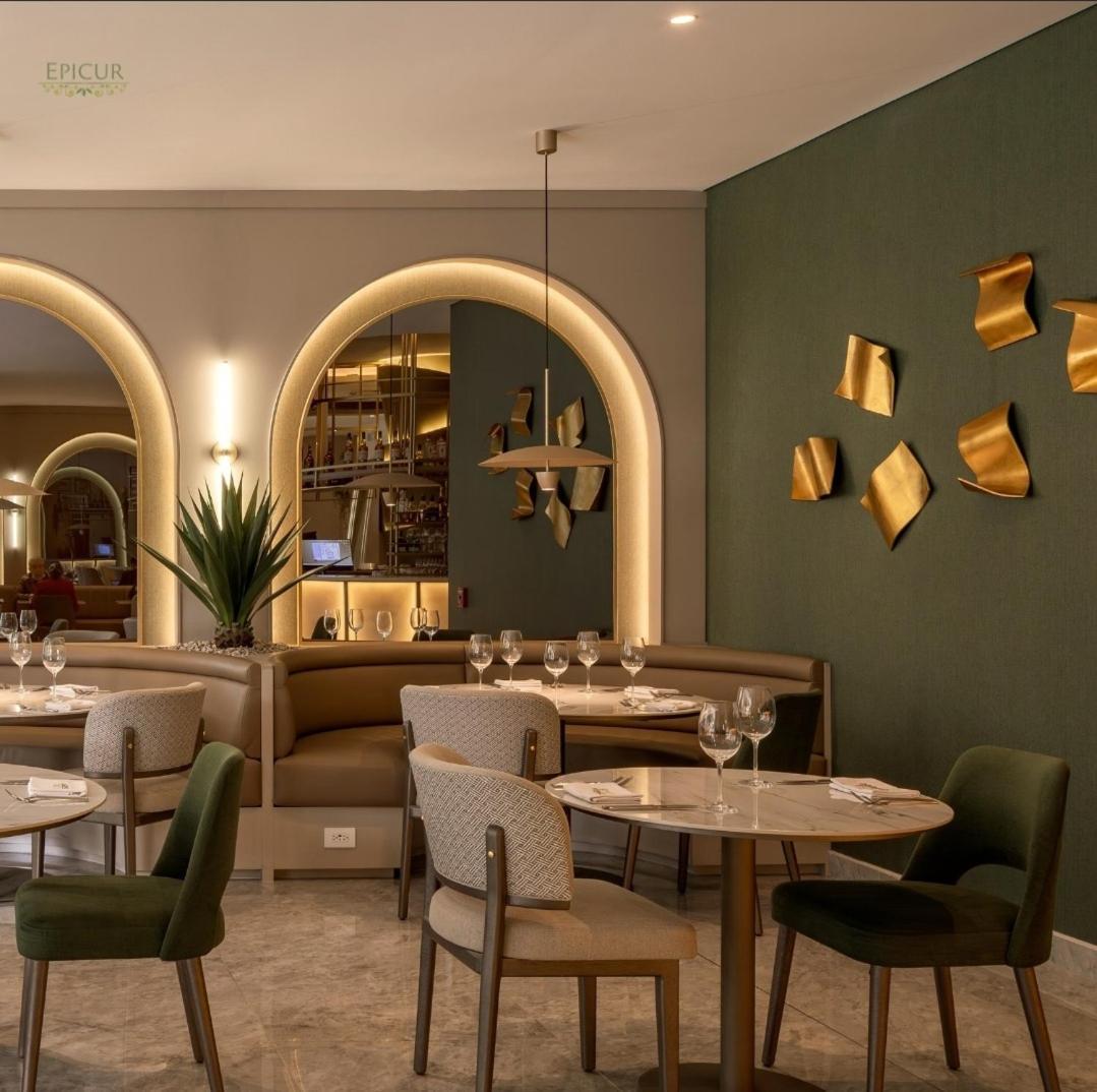 Le Parc Residences With Hotel Services Кіто Екстер'єр фото