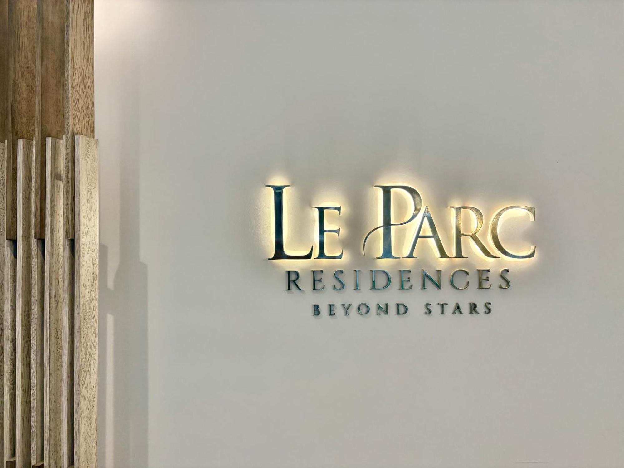 Le Parc Residences With Hotel Services Кіто Екстер'єр фото