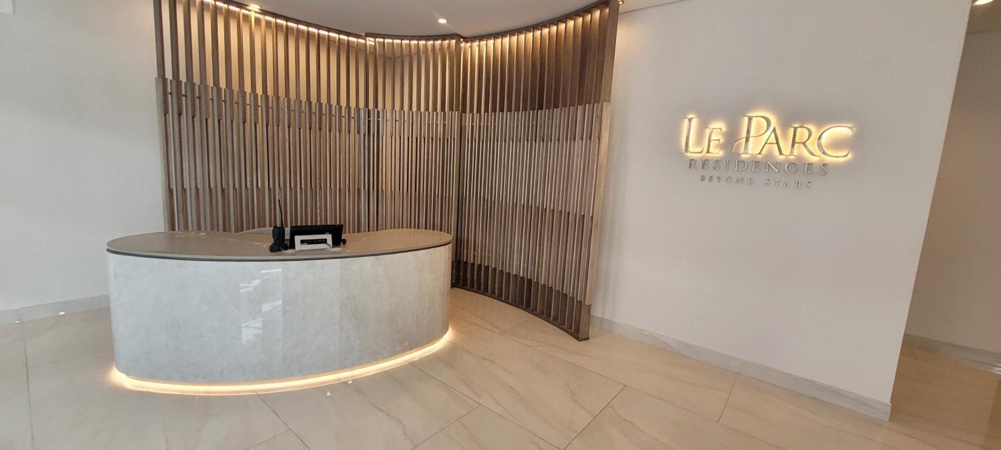 Le Parc Residences With Hotel Services Кіто Екстер'єр фото