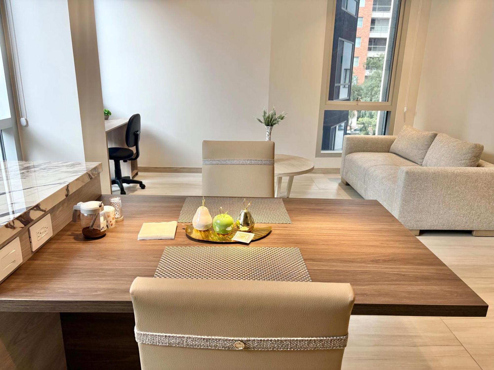 Le Parc Residences With Hotel Services Кіто Екстер'єр фото