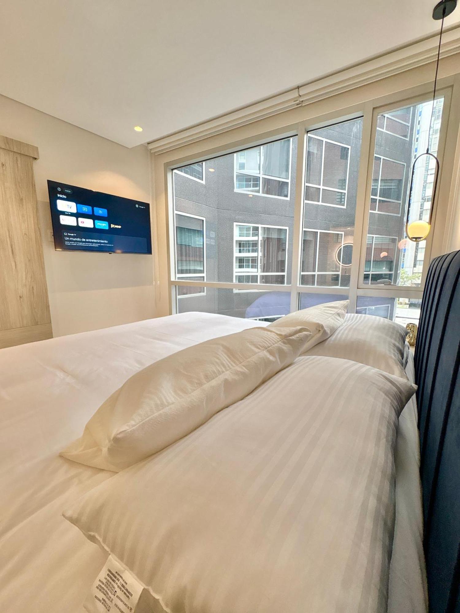 Le Parc Residences With Hotel Services Кіто Екстер'єр фото